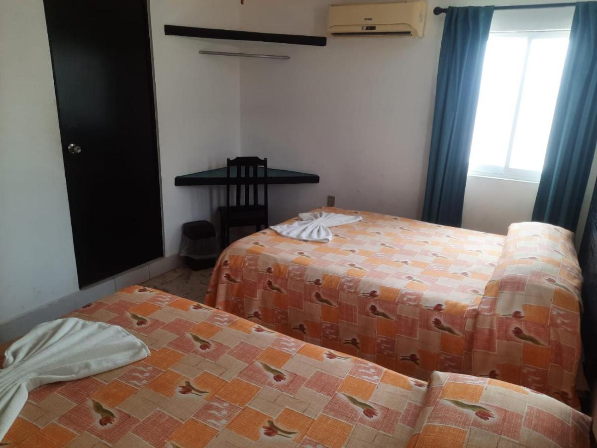 Hotel Acuario 카테마코 외부 사진