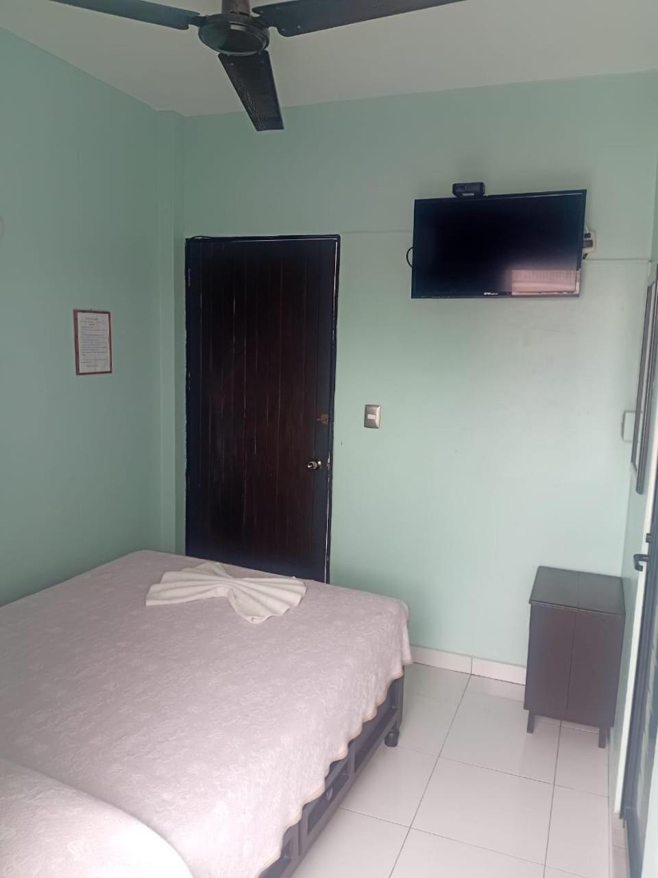 Hotel Acuario 카테마코 외부 사진