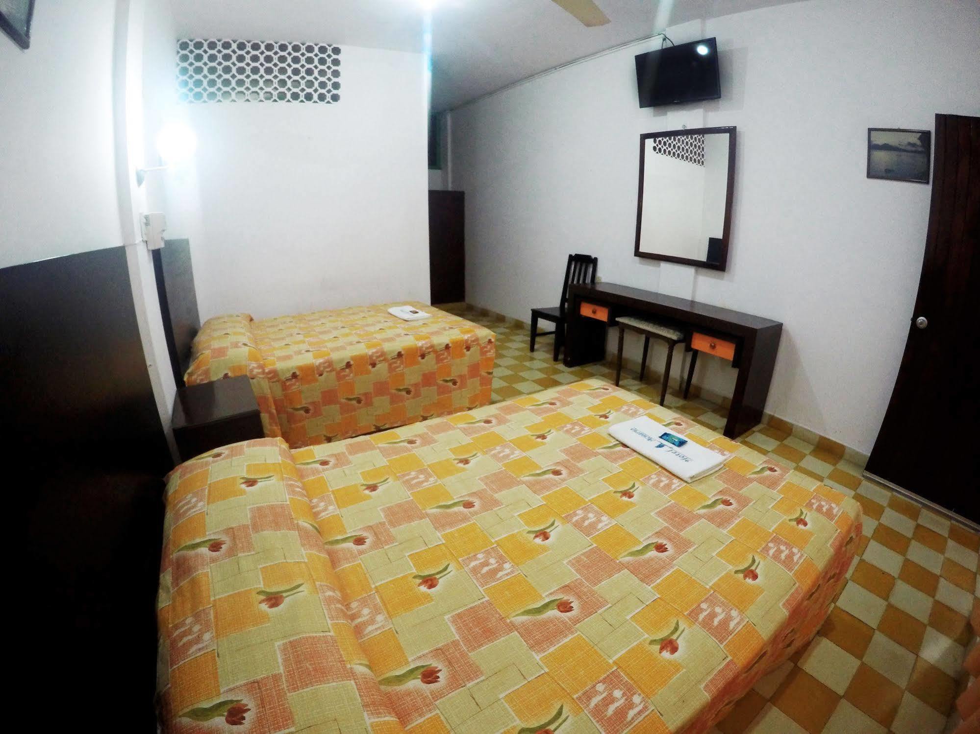 Hotel Acuario 카테마코 외부 사진